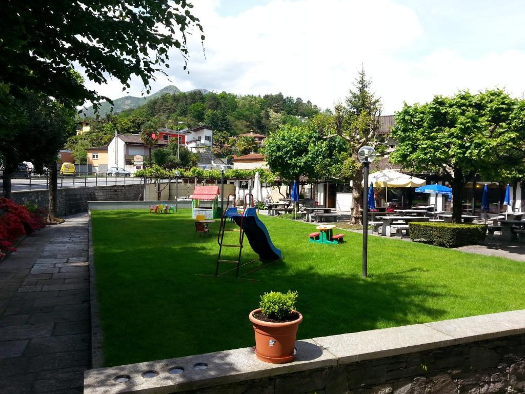 Osteria Belvedere Losone Bagian luar foto